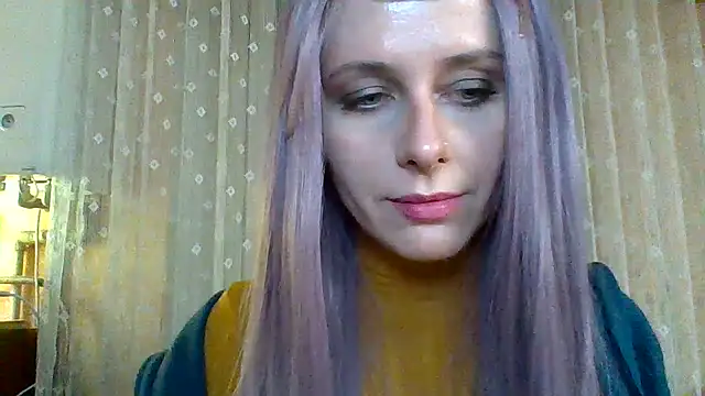 LuminousLady online show from 02.18.25