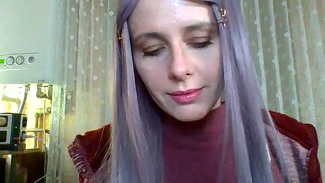 LuminousLady online show from 02.19.25