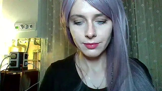 LuminousLady online show from 03.06.25