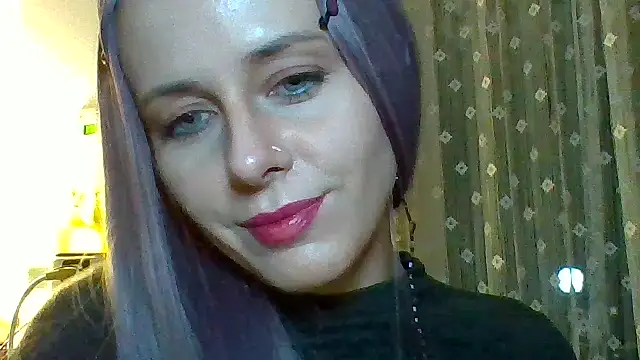LuminousLady online show from 03.11.25