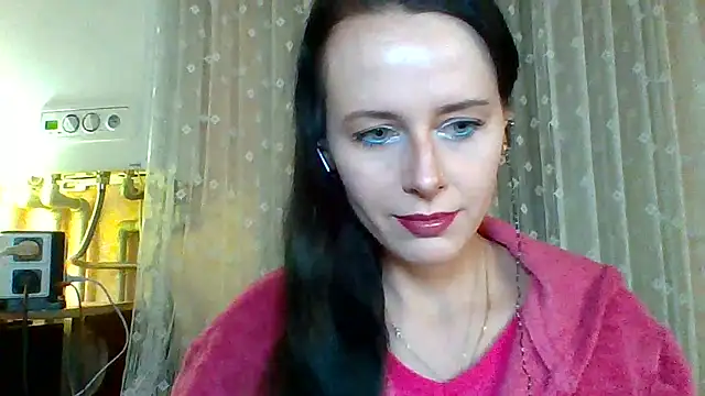 LuminousLady online show from 03.17.25