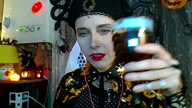 LuminousLady online show from 10.31.25