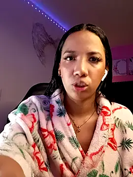 SallyWhitee online show from 02.12.26