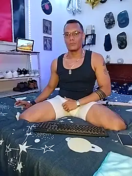 XhaseFoX online show from 02.16.25