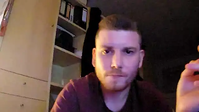 Foxtrott 242 online show from 11.23.25