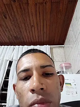 Mineirinho043 online show from 02.14.25