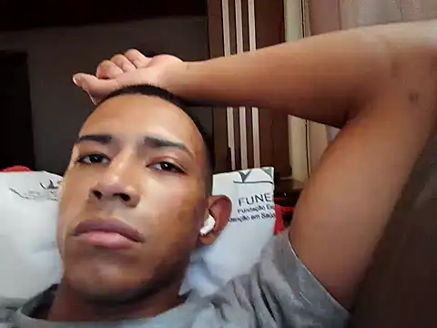 Mineirinho043 online show from 02.14.25