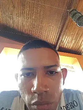 Mineirinho043 online show from 02.15.25