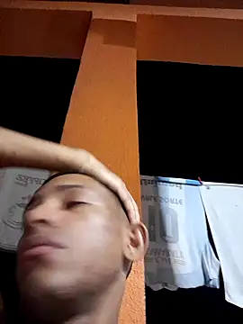 Mineirinho043 online show from 02.15.25