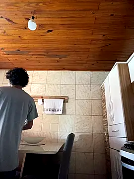 Snapshot of Mineirinho043 chatting on 10.29.25 Mineirinho043 online show from 10.29.25