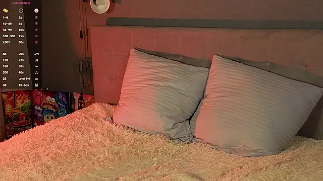 Snapshot of soft_babe chatting on 03.12.25 soft babe online show from 03.12.25