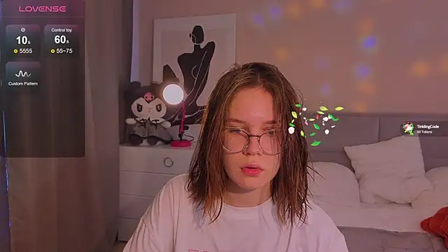 Mia Luw online show from 10.12.25