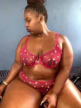 Cuddle Bear online show from 01.12.26