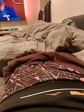 Snapshot of j3sp3r930 chatting on 02.10.25 j3sp3r930 online show from 02.10.25