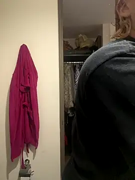 Maggie Geller online show from 09.18.25