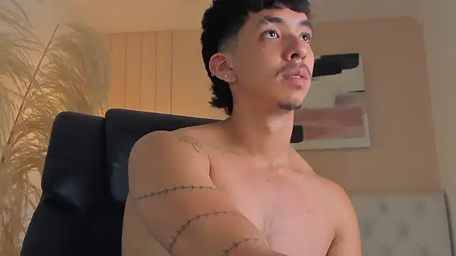 ISAAC CRYSTON online show from 11.18.25