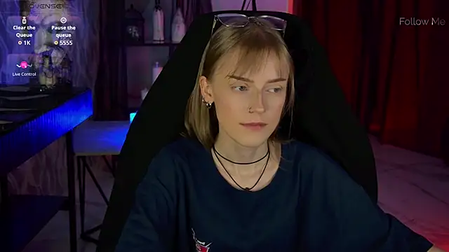 KiraMontoya online show from 04.12.26