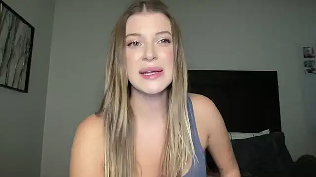 Snapshot of rileydepp chatting on 11.04.25 rileydepp online show from 11.04.25