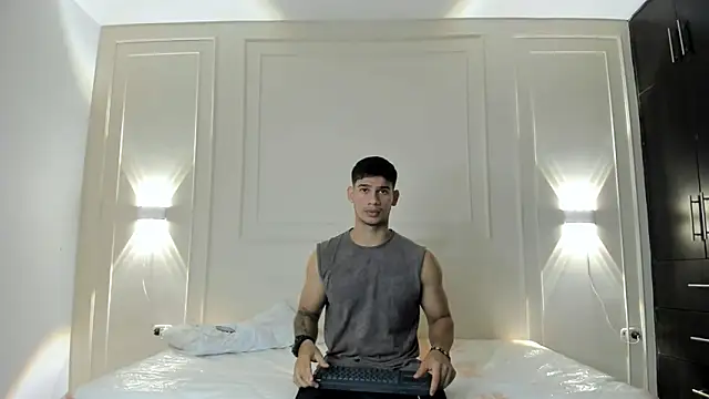 Snapshot of ANDRES_STUD chatting on 06.20.26 ANDRES STUD online show from 06.20.26