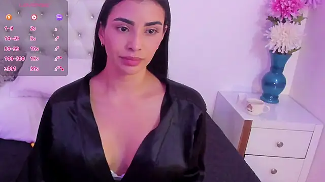 Snapshot of FelicityAdams chatting on 03.18.25 FelicityAdams online show from 03.18.25