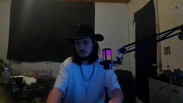 Snapshot of nuttyking2022 chatting on 02.05.25 nuttyking2022 online show from 02.05.25