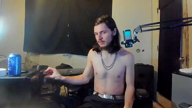 Snapshot of nuttyking2022 chatting on 02.05.25 nuttyking2022 online show from 02.05.25