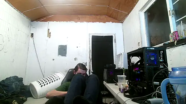 Snapshot of nuttyking2022 chatting on 10.03.25 nuttyking2022 online show from 10.03.25