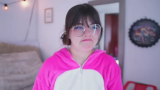 Snapshot of Neekito_ chatting on 02.12.25 Neekito  online show from 02.12.25