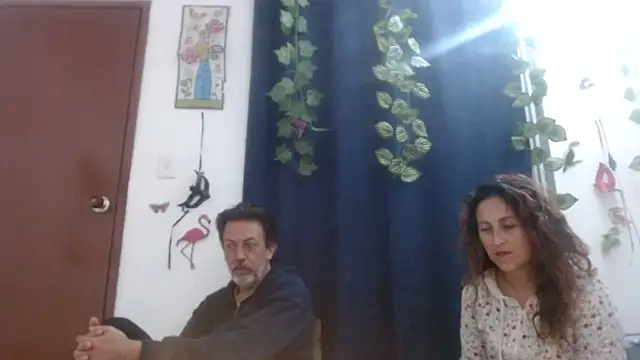 Snapshot of jeans_and_emma chatting on 03.21.25 jeans and emma online show from 03.21.25