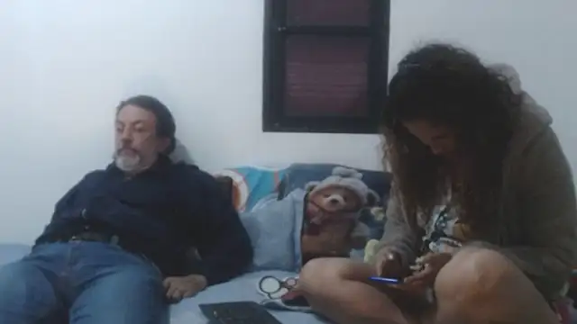 Snapshot of jeans_and_emma chatting on 09.20.25 jeans and emma online show from 09.20.25