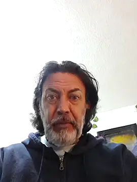 Snapshot of jeans_and_emma chatting on 10.04.25 jeans and emma online show from 10.04.25