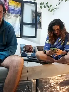 Snapshot of jeans_and_emma chatting on 10.09.25 jeans and emma online show from 10.09.25