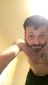 Snapshot of ANYTHINGGOS86 chatting on 02.28.25 ANYTHINGGOS86 online show from 02.28.25