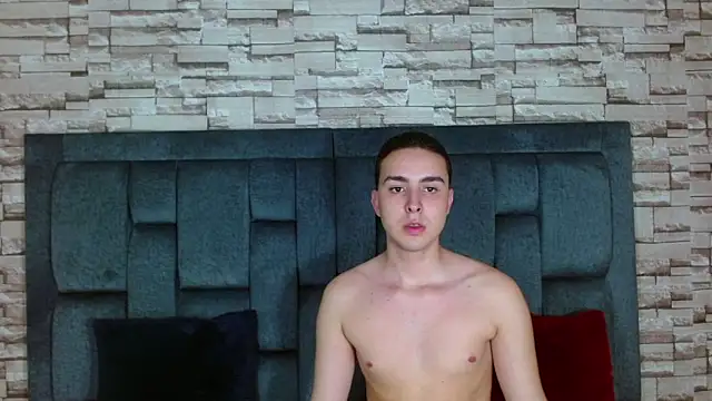 angel holguin22 online show from 02.08.25