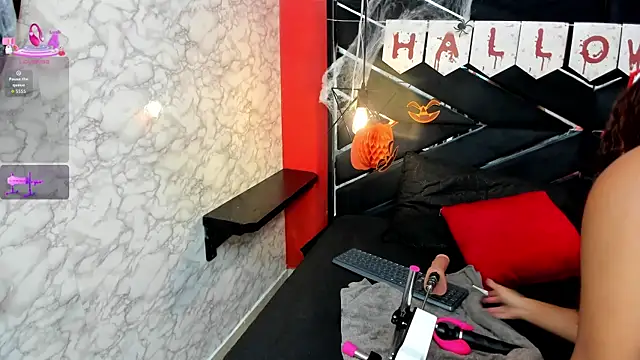 IVISBOUNCYASS online show from 10.03.25