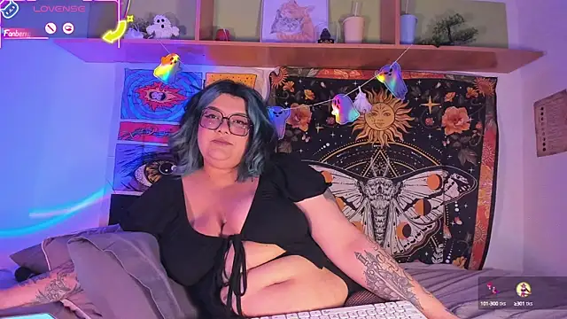 Snapshot of Banana_squirt chatting on 10.15.25 Banana squirt online show from 10.15.25