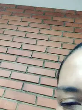 Snapshot of dulce_696 chatting on 10.06.25 dulce 696 online show from 10.06.25