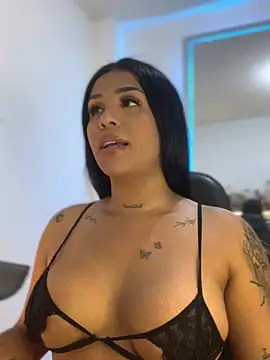 tinalove7 online show from 04.18.26