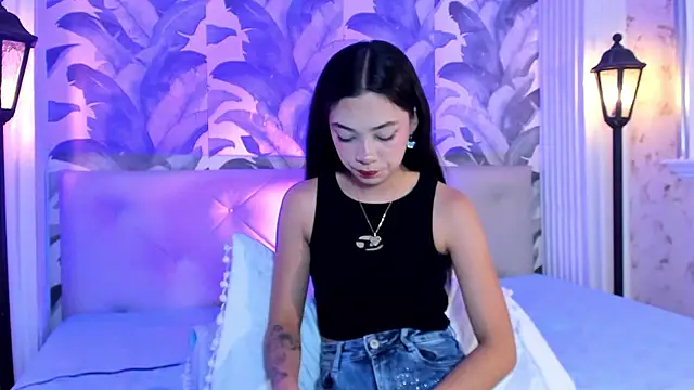 Snapshot of Sami_Evanns chatting on 09.23.25 Sami Evanns online show from 09.23.25