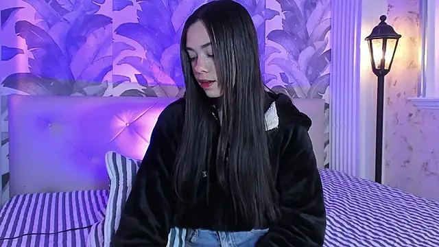 Snapshot of Sami_Evanns chatting on 10.16.25 Sami Evanns online show from 10.16.25