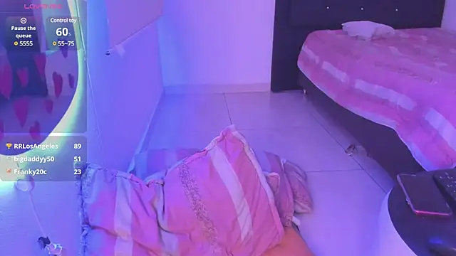  Charlottequeen online show from 02.22.25