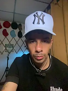 Snapshot of venusfranco_94 chatting on 07.19.26 venusfranco 94 online show from 07.19.26