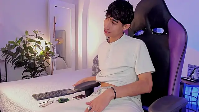 NovaaWheler online show from 02.07.25