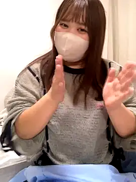 Snapshot of mitarashi_awww chatting on 11.02.25 mitarashi awww online show from 11.02.25