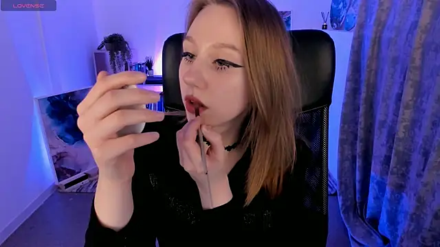 DariaTate online show from 03.13.25