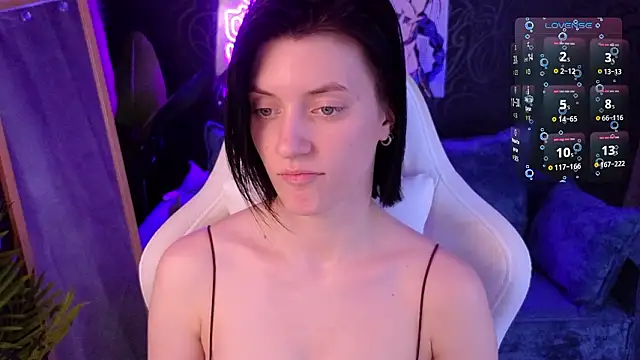 roxy riot  online show from 03.02.26