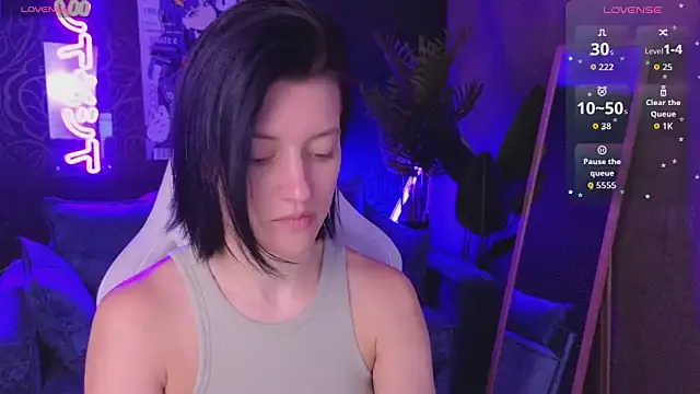 roxy riot  online show from 03.31.26