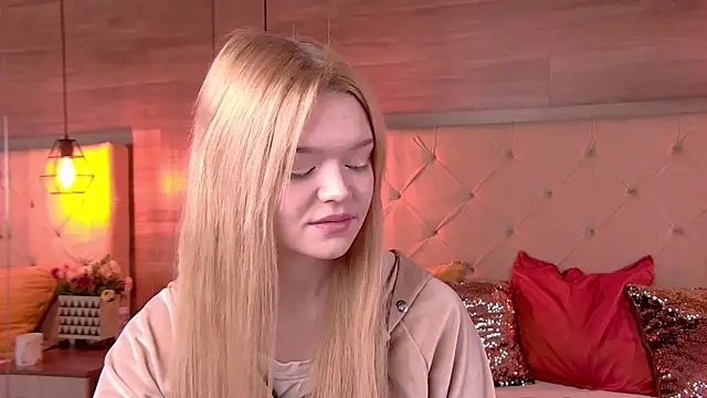 AdeleCartier online show from 02.10.25