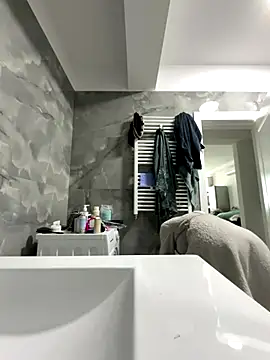 BonyBon29 online show from 10.28.25