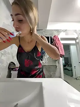 BonyBon29 online show from 12.20.25